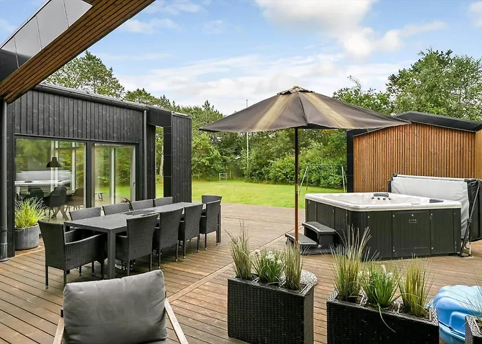 Holiday home Bv250-blavand-kallesensvej-5 *